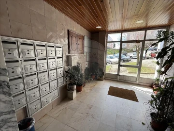 Apartamento T2 para Venda em Agualva e Mira-Sintra