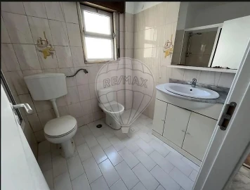 Apartamento T2 para Venda em Agualva e Mira-Sintra
