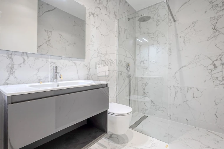 Apartamento T3 para Venda em Paços de Ferreira Foto 16