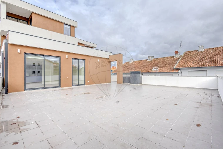 Apartamento T3 para Venda em Paços de Ferreira Foto 29