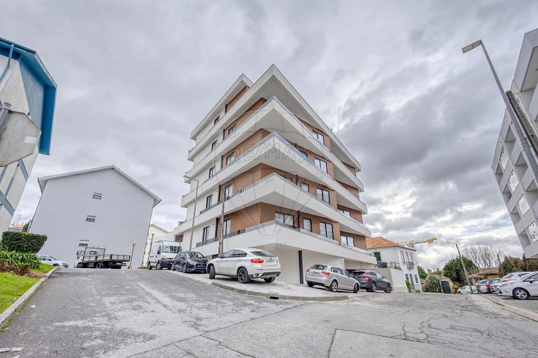 Apartamento T3 para Venda em Paços de Ferreira Foto 32