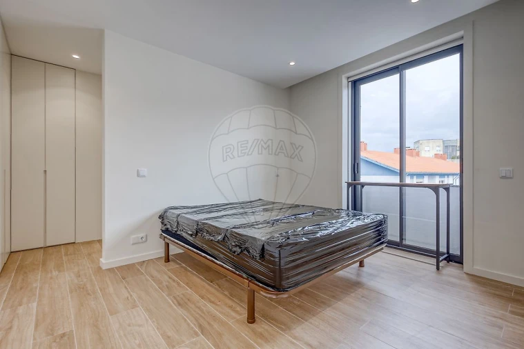 Apartamento T3 para Venda em Paços de Ferreira Foto 2