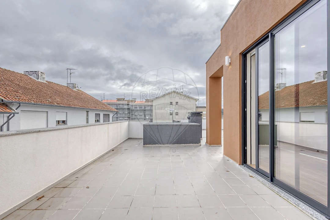 Apartamento T3 para Venda em Paços de Ferreira Foto 26