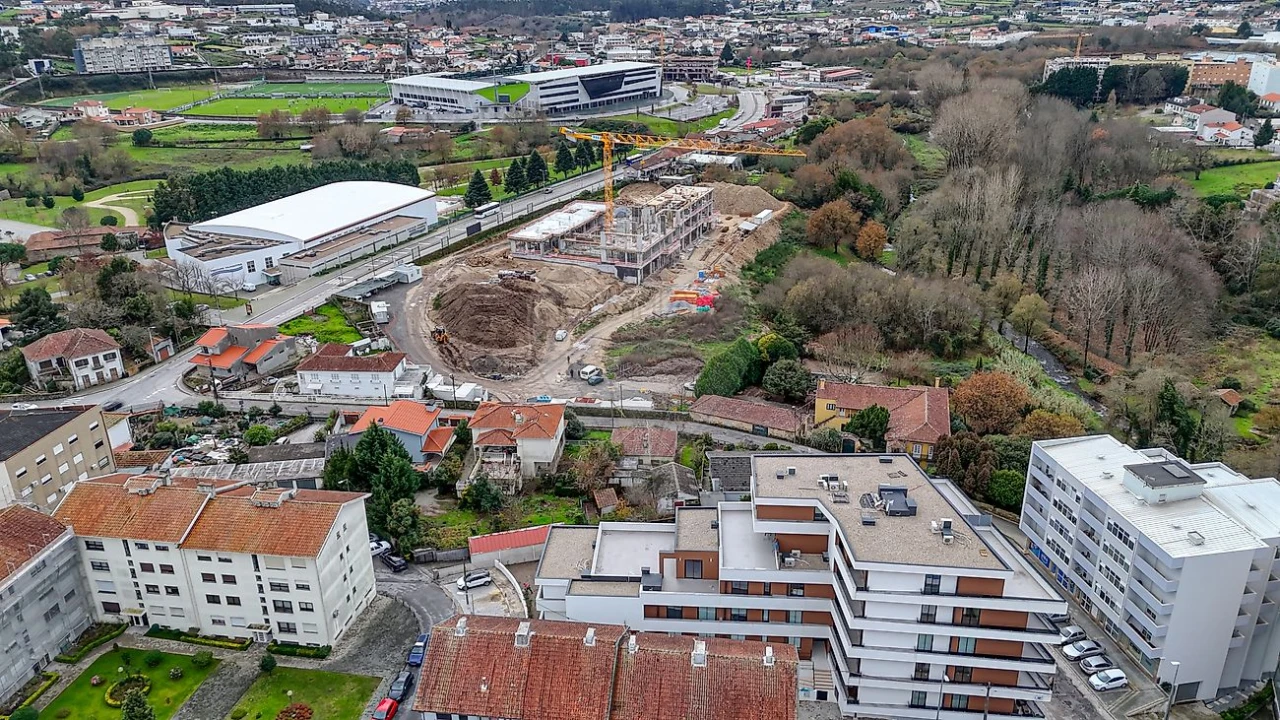 Apartamento T3 para Venda em Paços de Ferreira Foto 7