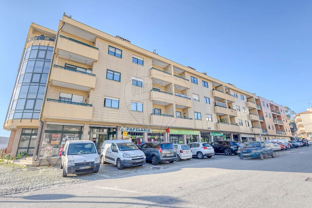 Apartamento T3 para Venda em Mozelos Foto 1
