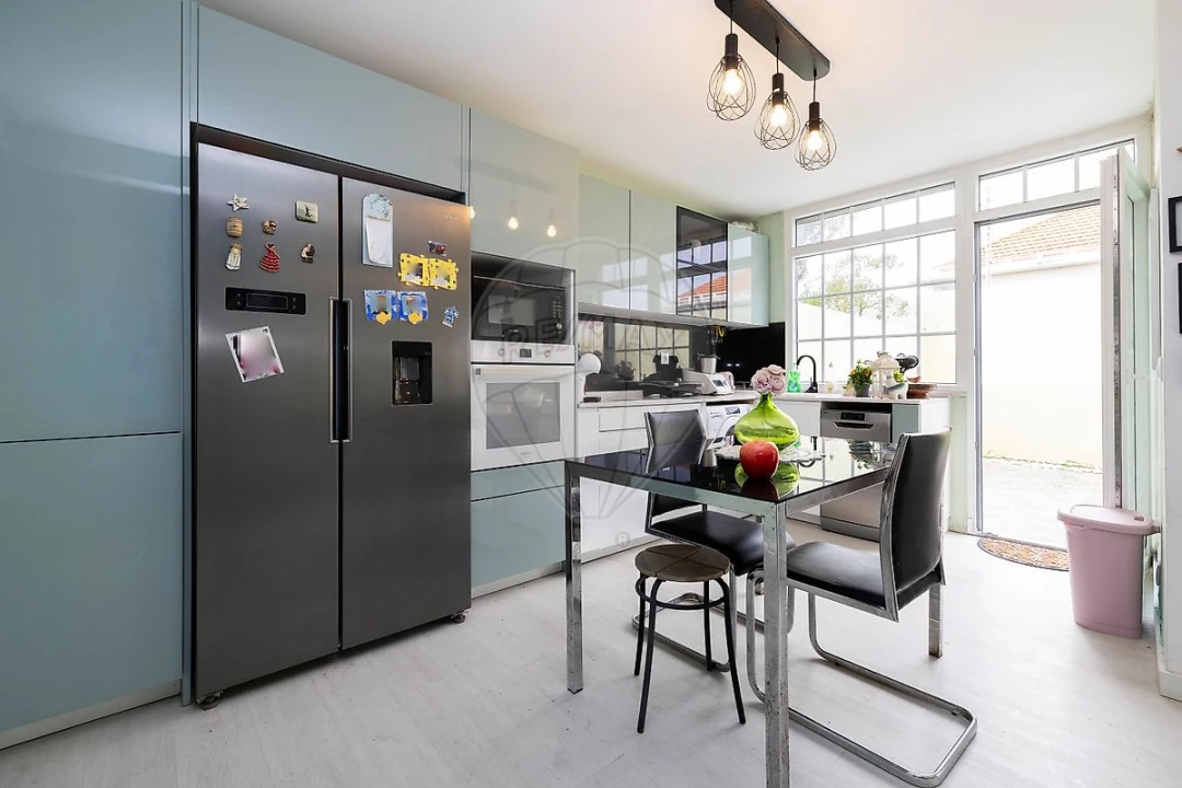 Moradia T4 para Venda em São Domingos de Rana Foto 3