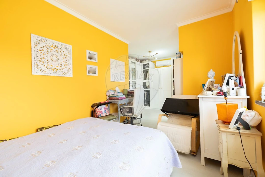 Moradia T4 para Venda em São Domingos de Rana Foto 20