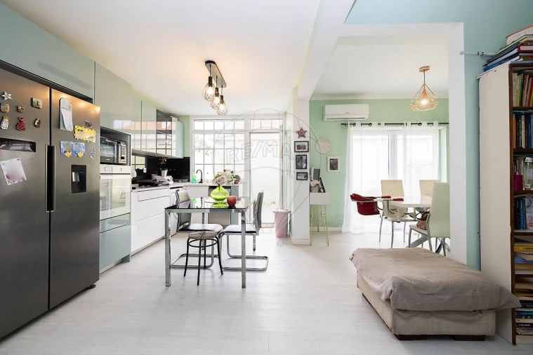 Moradia T4 para Venda em São Domingos de Rana Foto 2