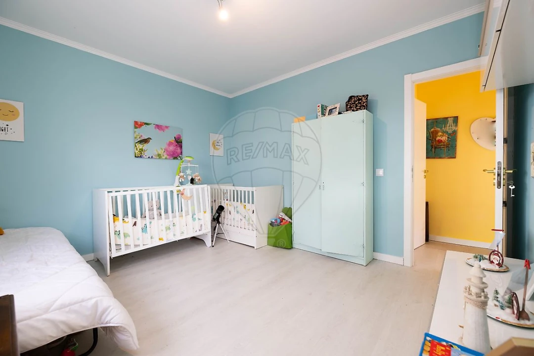 Moradia T4 para Venda em São Domingos de Rana Foto 22