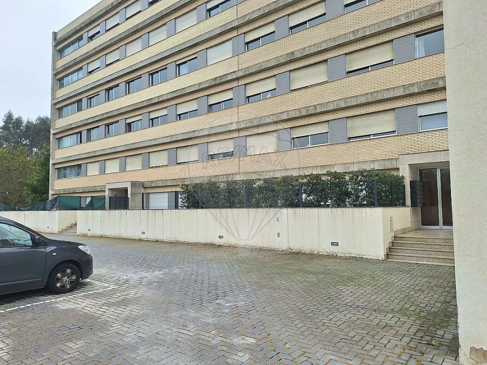 Apartamento T3 para Venda em Moreira Foto 2