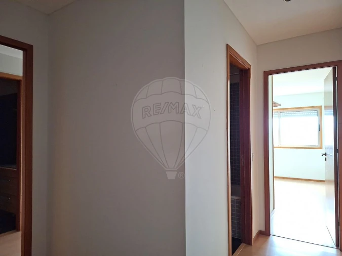 Apartamento T3 para Venda em Moreira Foto 12