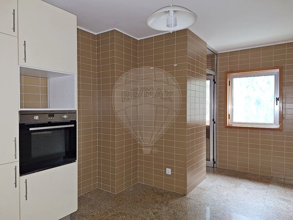 Apartamento T3 para Venda em Moreira Foto 8