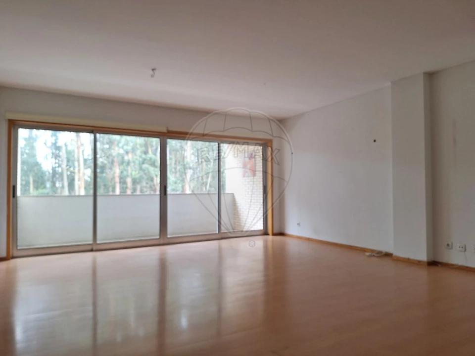 Apartamento T3 para Venda em Moreira Foto 3