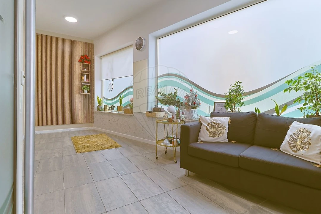 Loja para Venda em Buarcos Foto 1