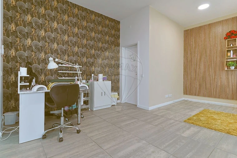 Loja para Venda em Buarcos Foto 3