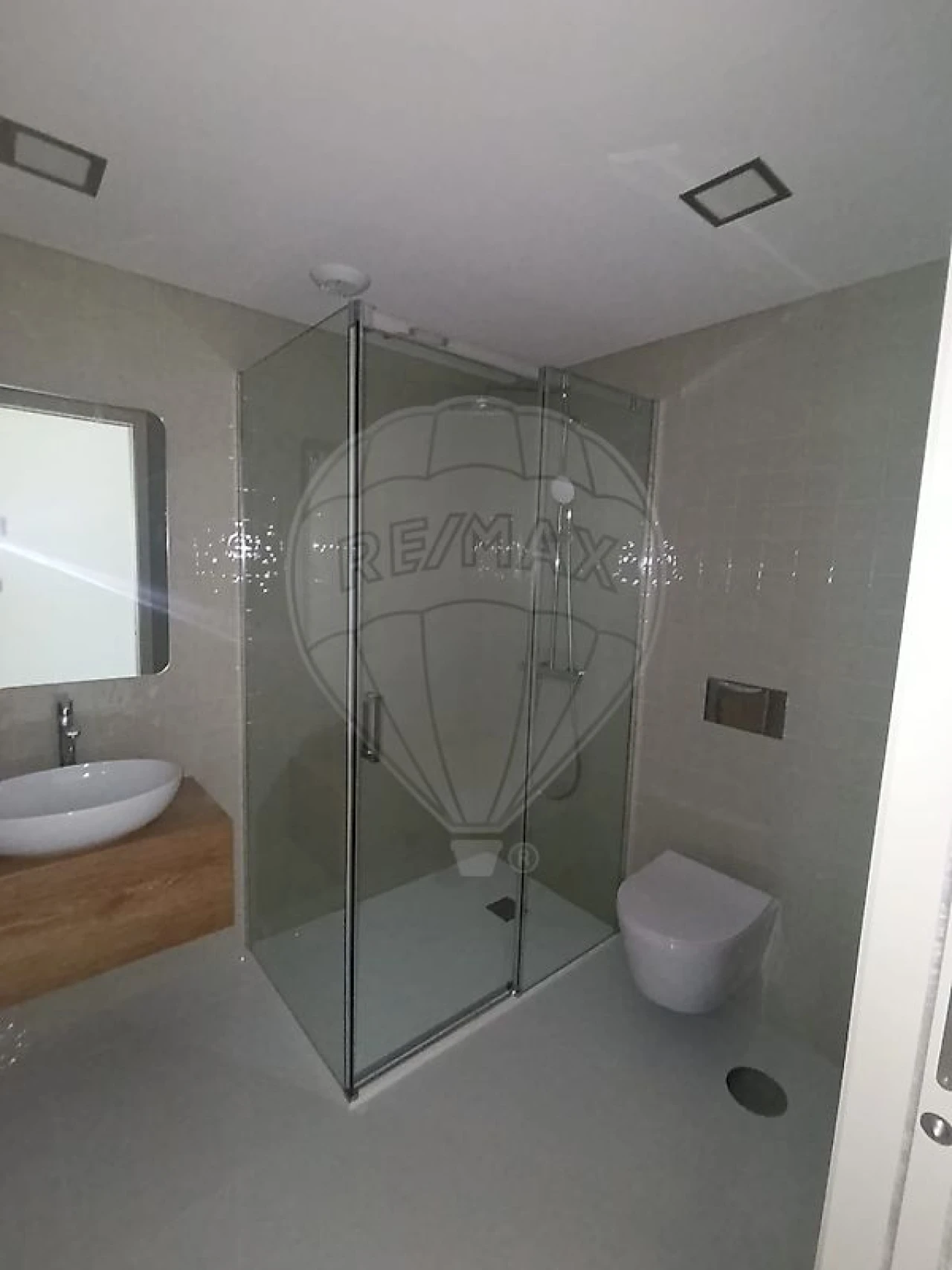 Apartamento T1 para Arrendamento em Santa Clara e Castelo Viegas Foto 10