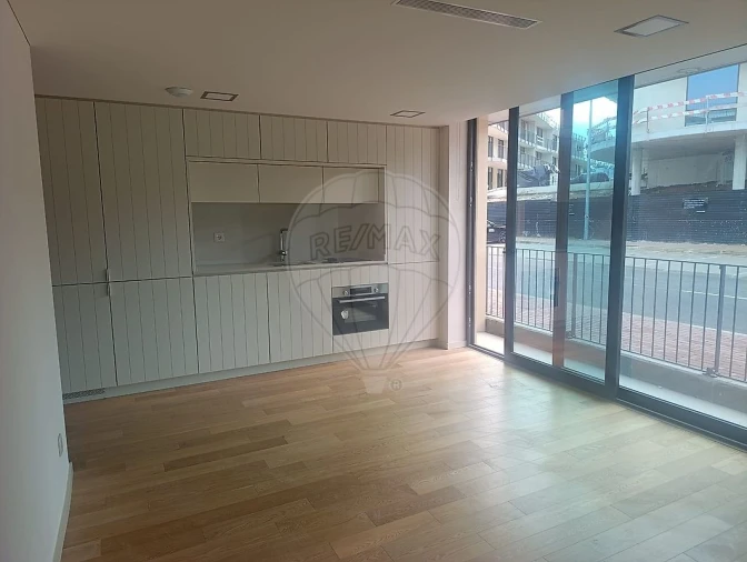 Apartamento T1 para Arrendamento em Santa Clara e Castelo Viegas Foto 3