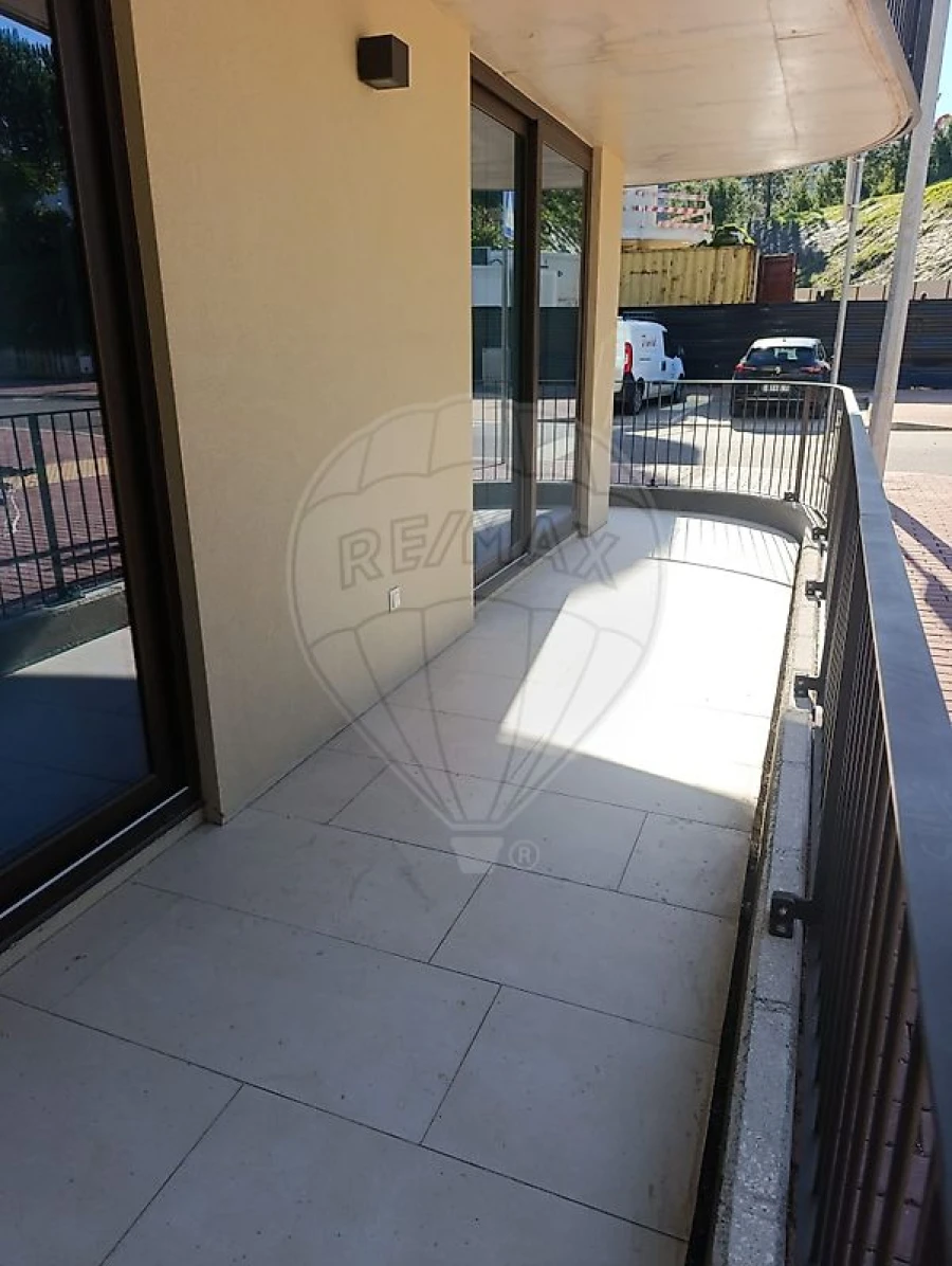 Apartamento T1 para Arrendamento em Santa Clara e Castelo Viegas Foto 13