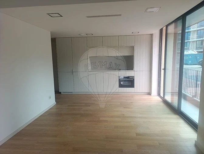 Apartamento T1 para Arrendamento em Santa Clara e Castelo Viegas Foto 1