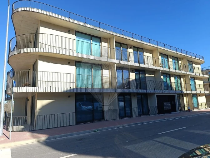 Apartamento T1 para Arrendamento em Santa Clara e Castelo Viegas Foto 2