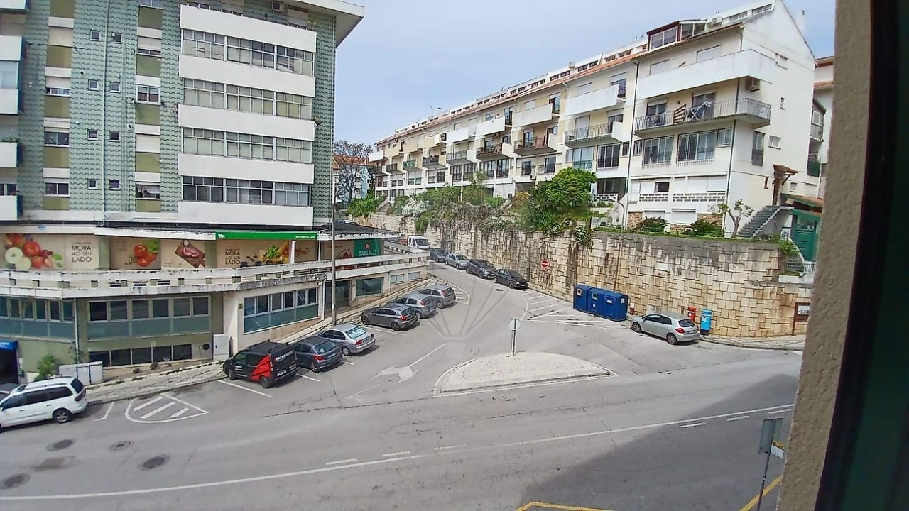 Apartamento T1 para Arrendamento em Eiras e São Paulo de Frades Foto 15