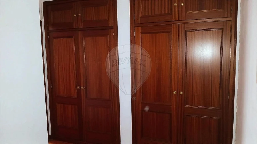 Apartamento T1 para Arrendamento em Eiras e São Paulo de Frades Foto 7