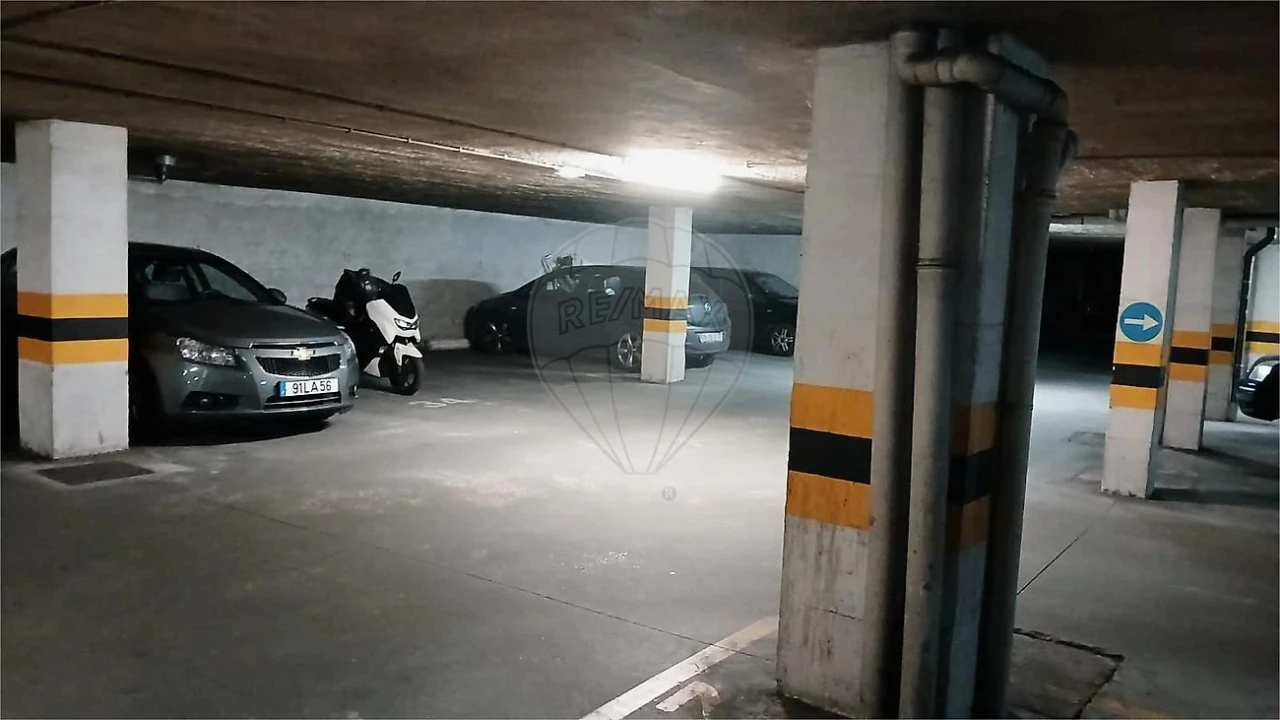 Apartamento T1 para Arrendamento em Eiras e São Paulo de Frades Foto 16