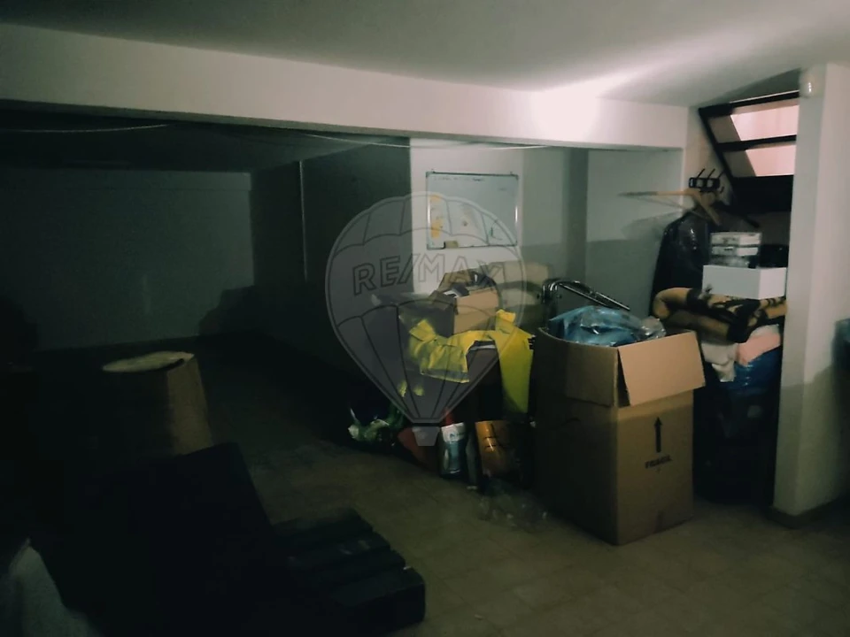 Loja para Venda em Rio de Mouro Foto 11