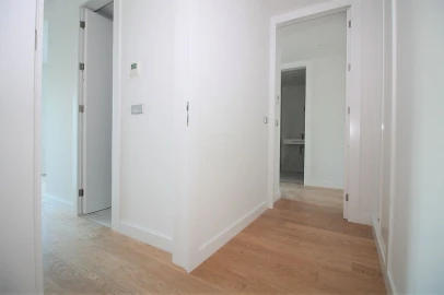 Apartamento T3 para Venda em Lordelo do Ouro e Massarelos