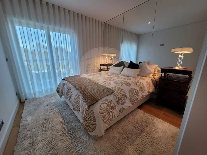 Apartamento T3 para Venda em Lordelo do Ouro e Massarelos Foto 10