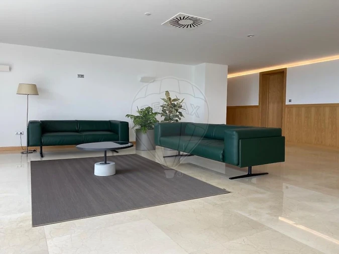 Apartamento T3 para Venda em Lordelo do Ouro e Massarelos Foto 19