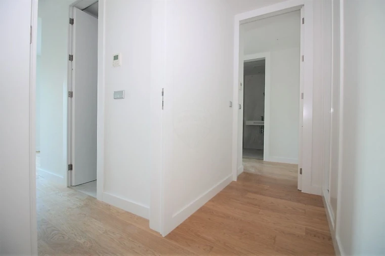 Apartamento T3 para Venda em Lordelo do Ouro e Massarelos Foto 8