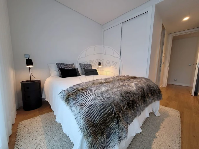 Apartamento T3 para Venda em Lordelo do Ouro e Massarelos Foto 7
