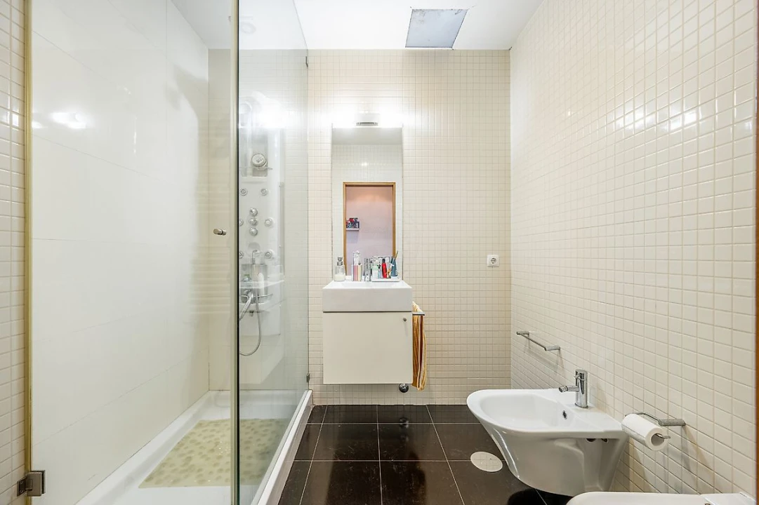 Moradia T4 para Arrendamento em Gulpilhares e Valadares Foto 25