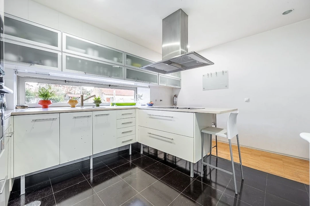 Moradia T4 para Arrendamento em Gulpilhares e Valadares Foto 11