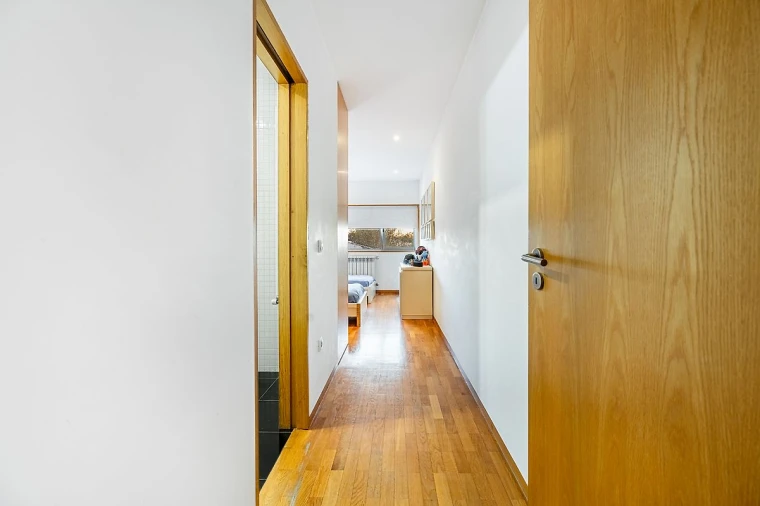 Moradia T4 para Arrendamento em Gulpilhares e Valadares Foto 20