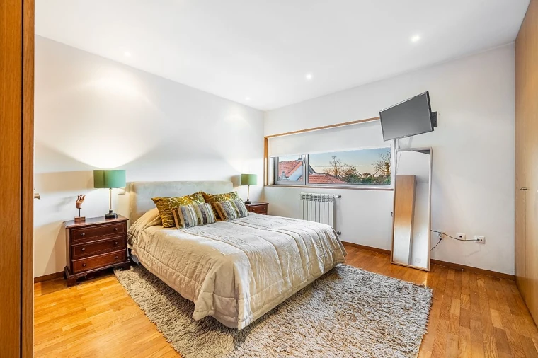 Moradia T4 para Arrendamento em Gulpilhares e Valadares Foto 17