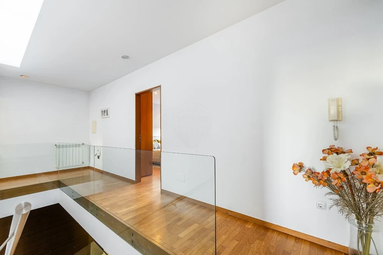 Moradia T4 para Arrendamento em Gulpilhares e Valadares Foto 16