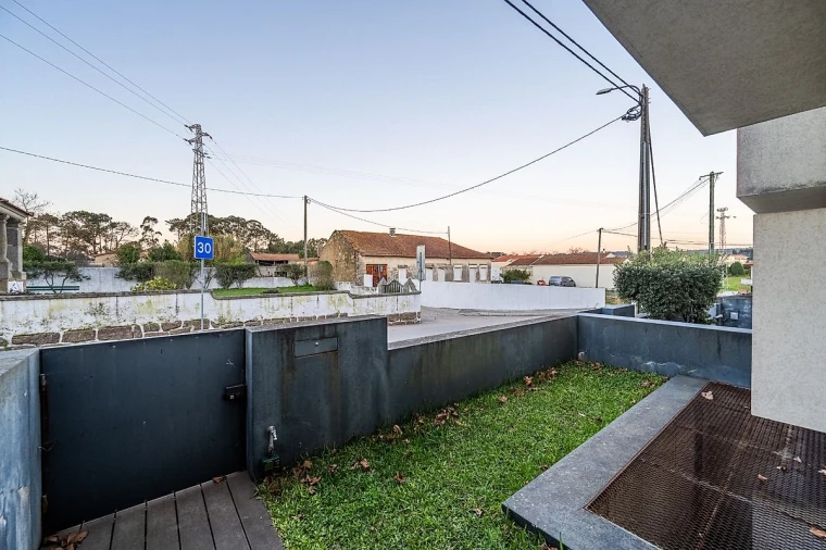 Moradia T4 para Arrendamento em Gulpilhares e Valadares Foto 32