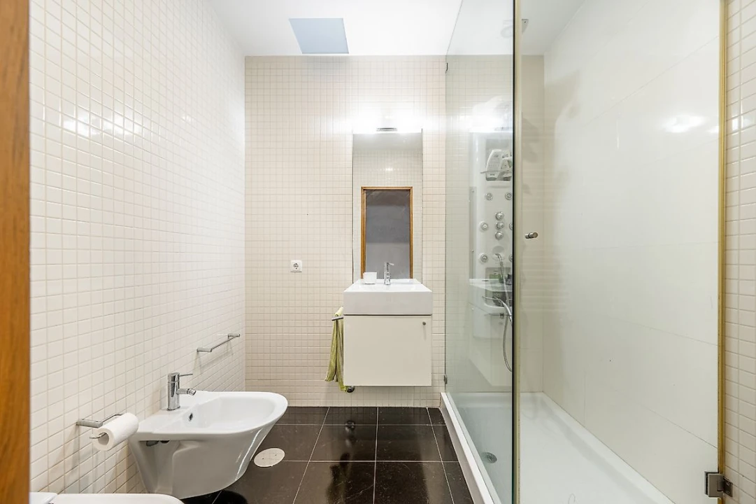 Moradia T4 para Arrendamento em Gulpilhares e Valadares Foto 23