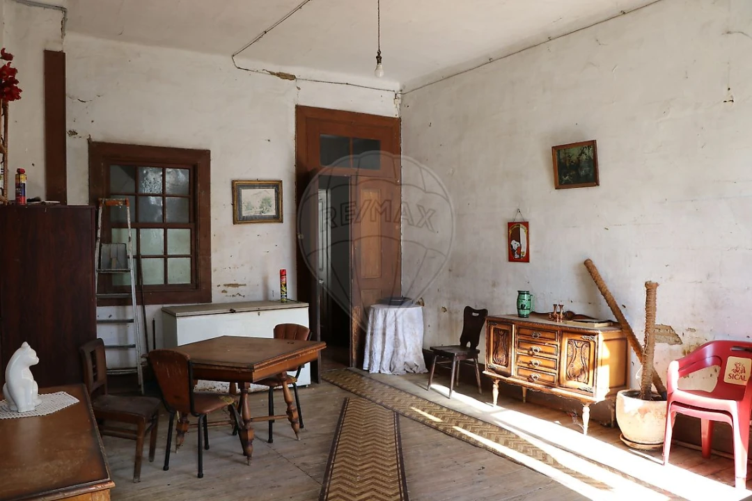 Prédio para Venda em Peso da Régua e Godim Foto 21