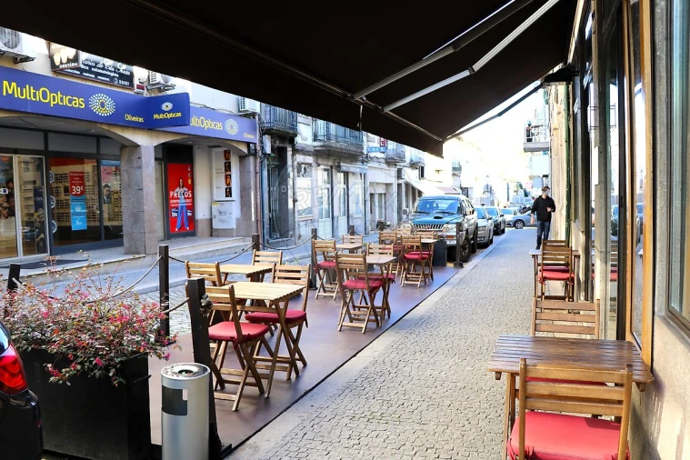 Prédio para Venda em Peso da Régua e Godim Foto 3