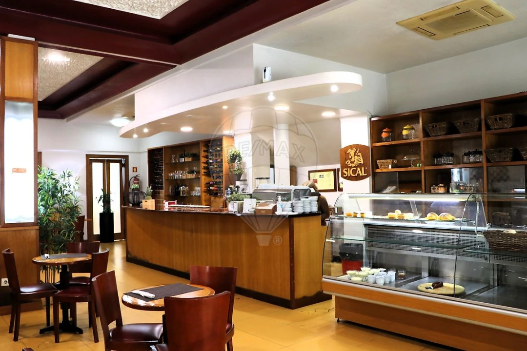 Prédio para Venda em Peso da Régua e Godim Foto 8