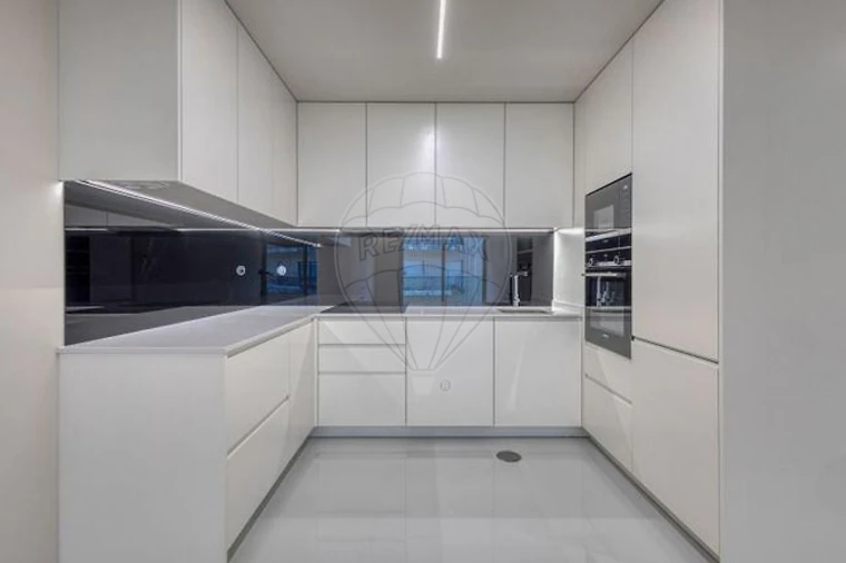 Apartamento T1 para Venda em Madalena Foto 9