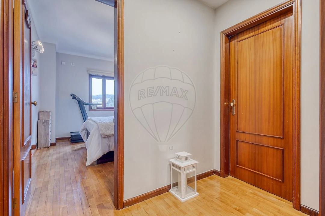 Apartamento T3 para Venda em Canelas Foto 25