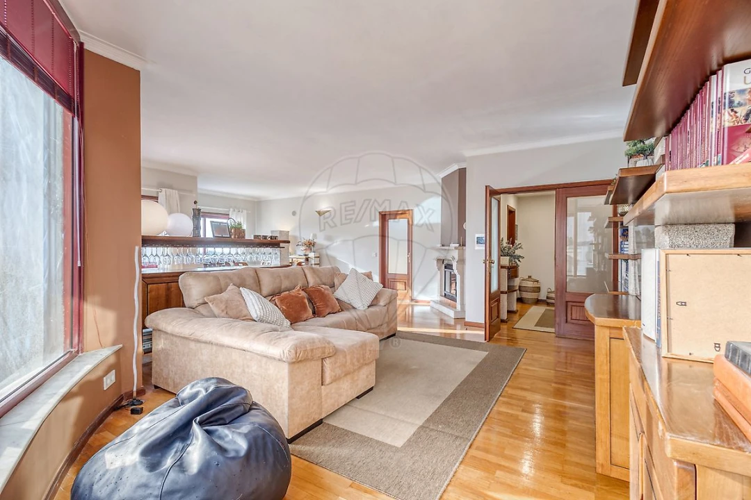 Apartamento T3 para Venda em Canelas Foto 2