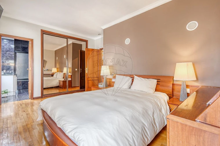 Apartamento T3 para Venda em Canelas Foto 16