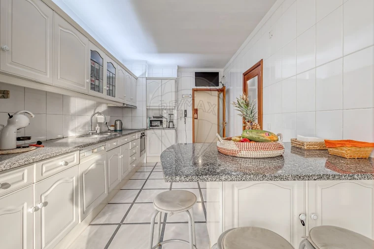 Apartamento T3 para Venda em Canelas Foto 11