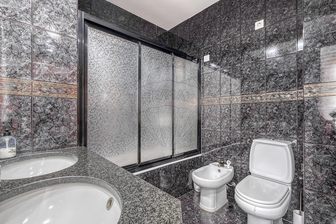 Apartamento T3 para Venda em Canelas Foto 18