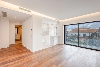 Apartamento T1 para Arrendamento em Ramalde